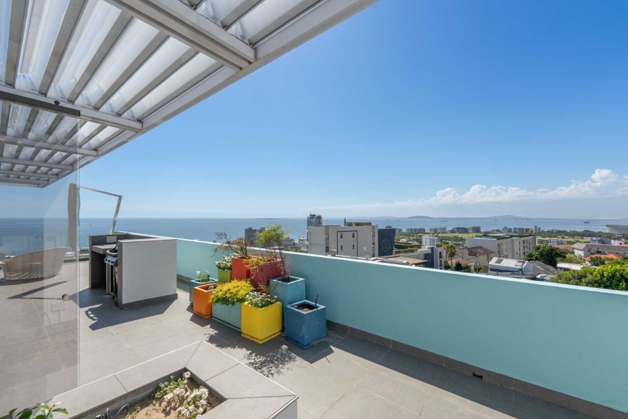 3 Bedroom Property for Sale in Sea Point Western Cape